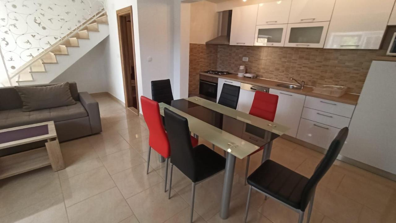 Holiday Apartments Maslina Paho Babino Polje Exteriör bild