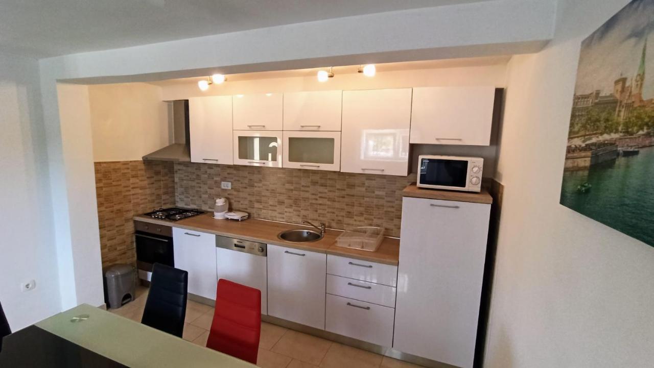 Holiday Apartments Maslina Paho Babino Polje Exteriör bild