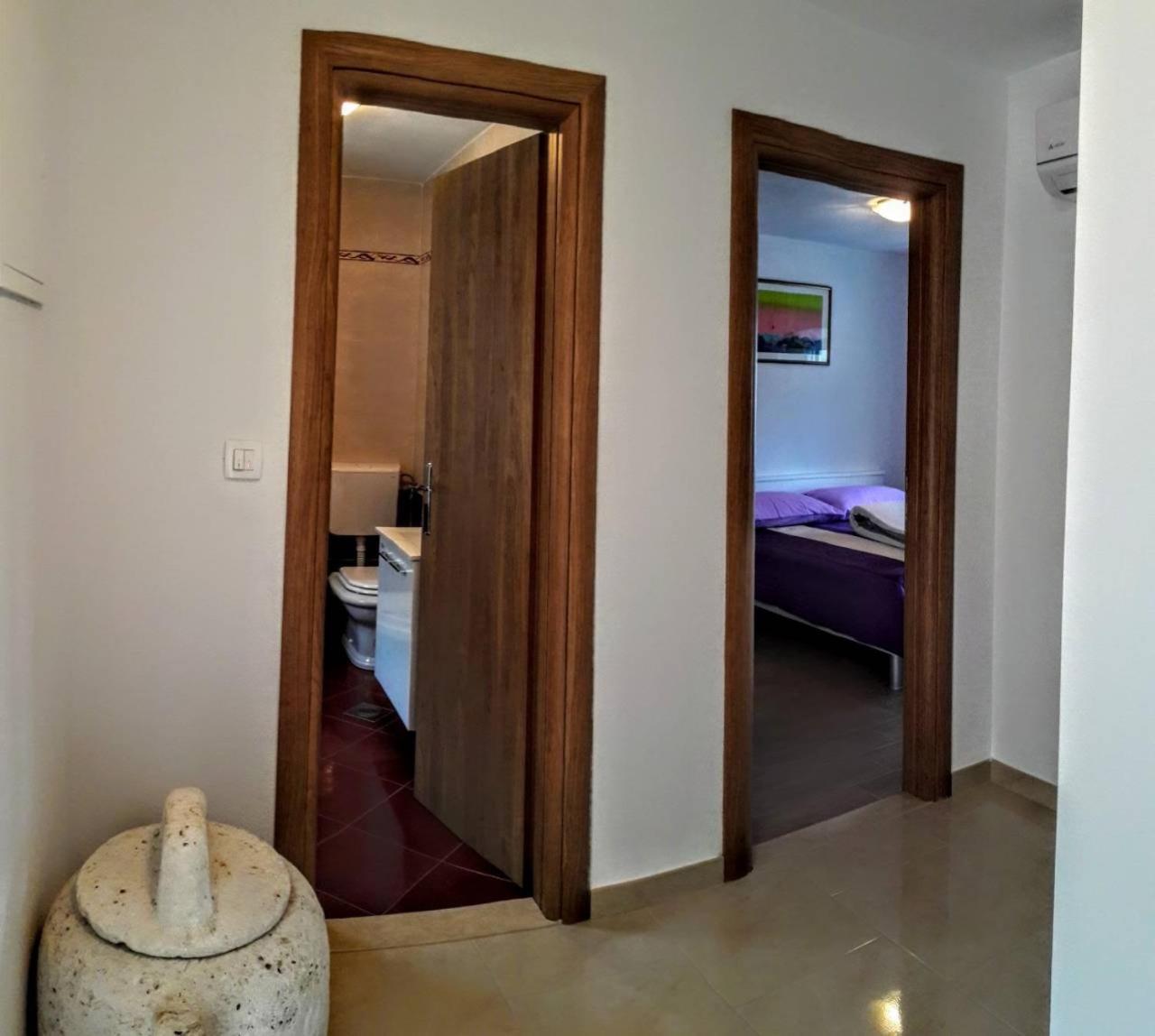 Holiday Apartments Maslina Paho Babino Polje Exteriör bild