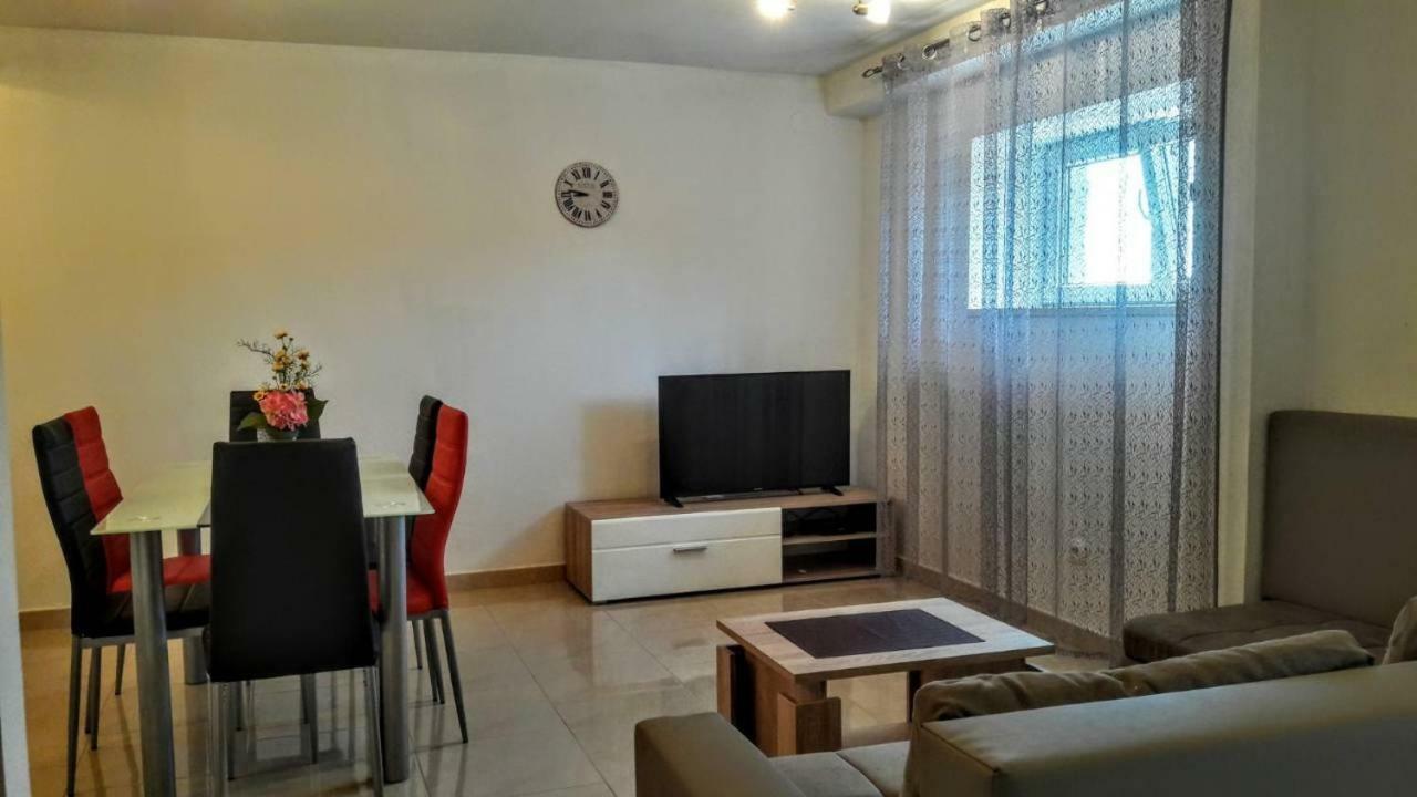 Holiday Apartments Maslina Paho Babino Polje Exteriör bild